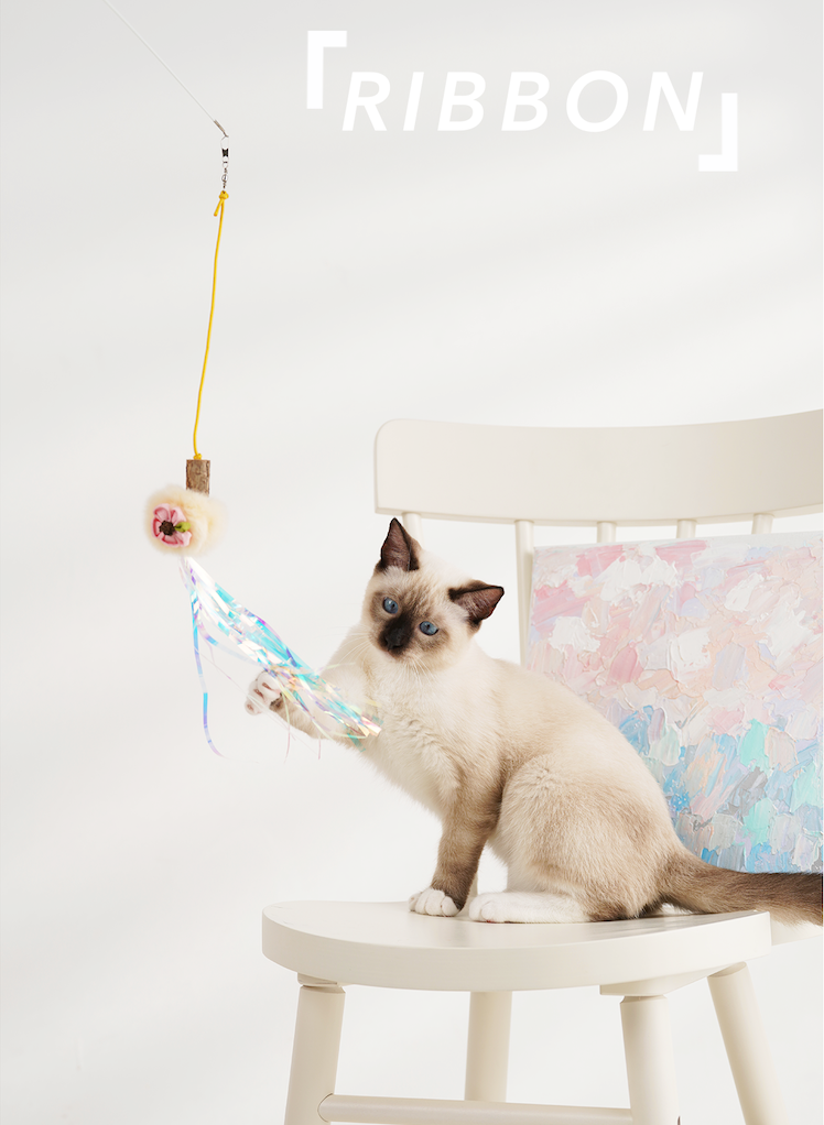 Sakura Series Funny Hand Made Cat Teaser